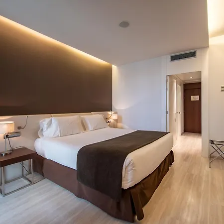 Hotell Diagonal Plaza 4*