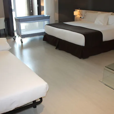 Hotel Diagonal Plaza 4*