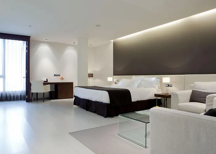 Diagonal Plaza Hotel 4*