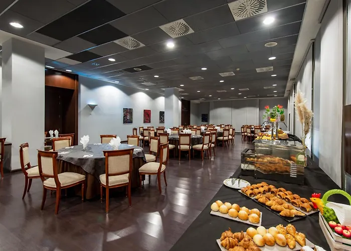 Diagonal Plaza 4* Saragoça